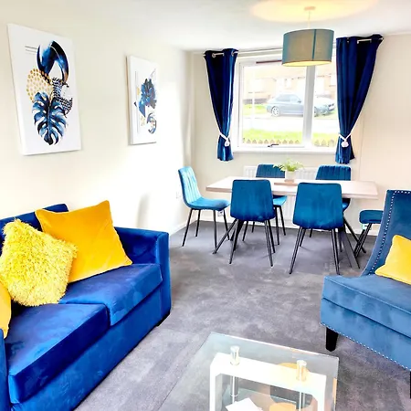 Terrance House, Modern, Spacious Apartment